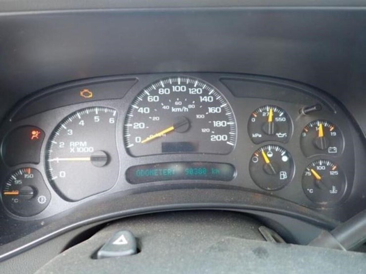 2005-gmc-sierra-3500-image-11