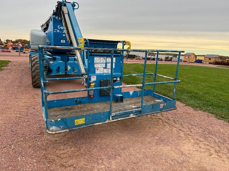 genie-zx135/70-image-28