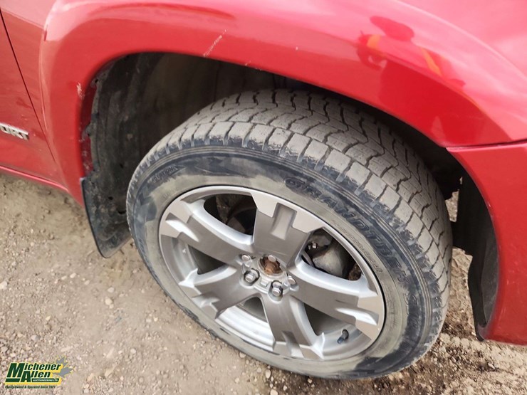 2010-toyota-rav4-image-36
