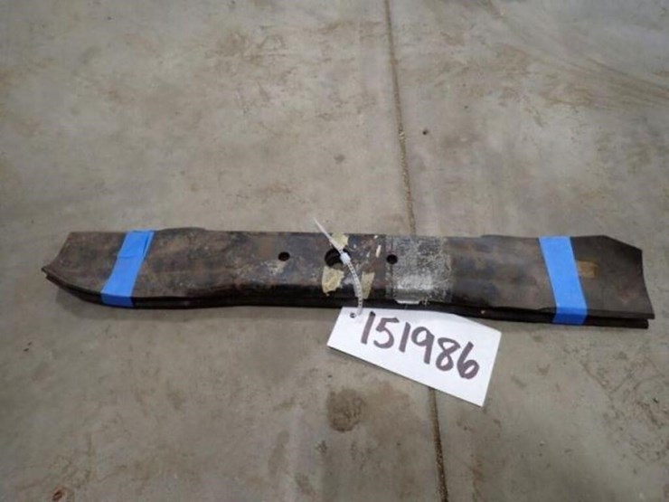 qty-of-2-20.5"-lawn-mower-blades-image-1