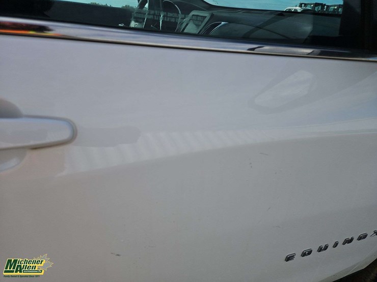 2022-chevrolet-equinox-image-36