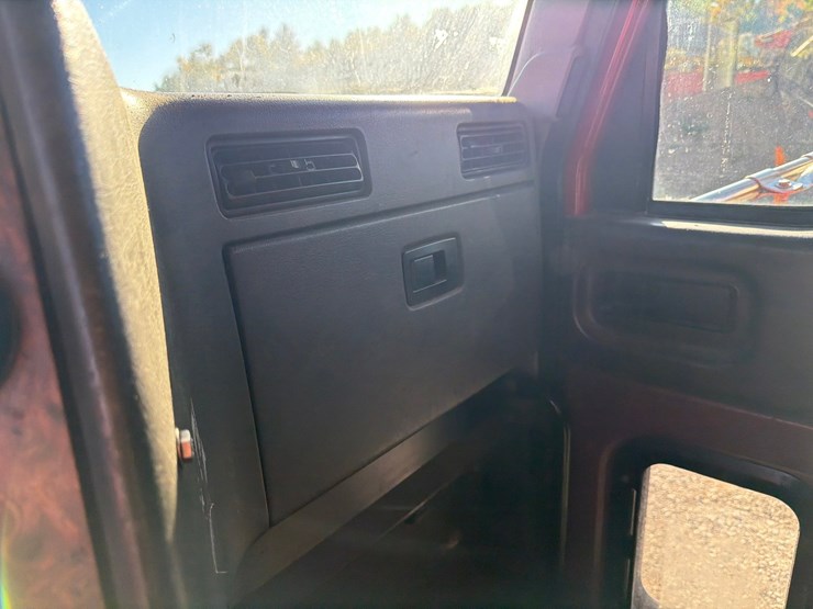 2000-international-9200-image-57