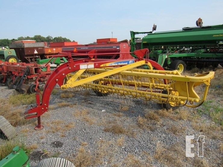 new-holland-rolabar-258-image-1