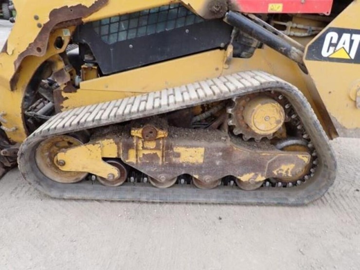 2019-caterpillar-259d-image-35
