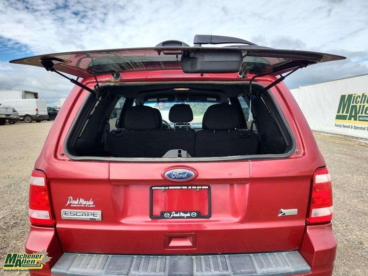 2012-ford-escape-xlt-image-17
