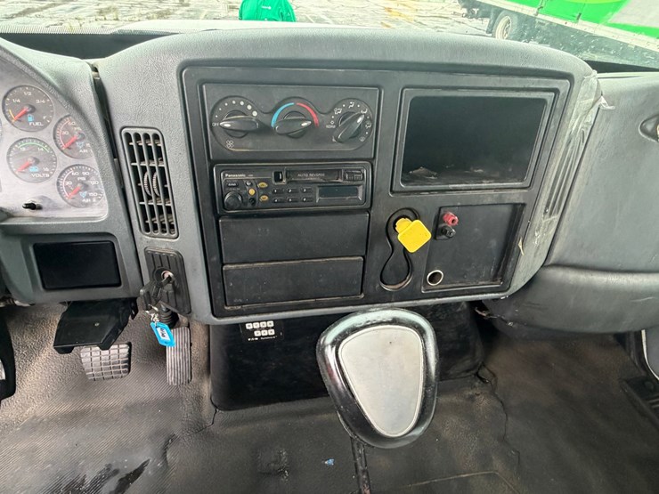 international-durastar-4400-image-43