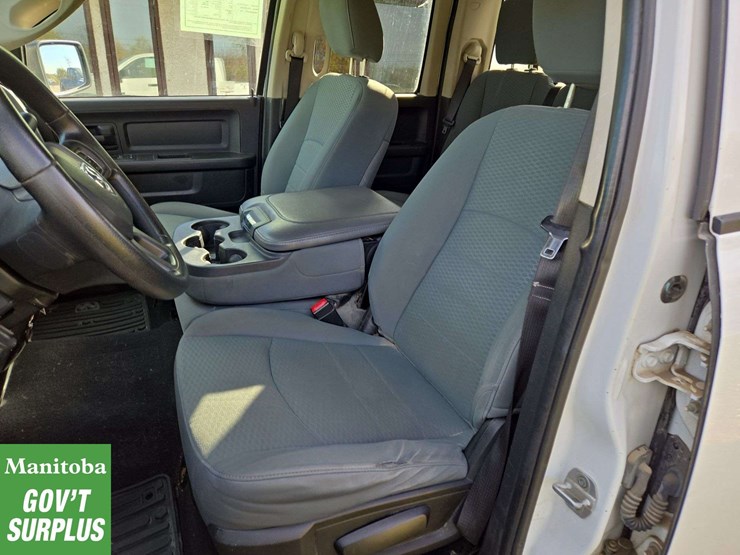 2013-dodge-1500-image-13