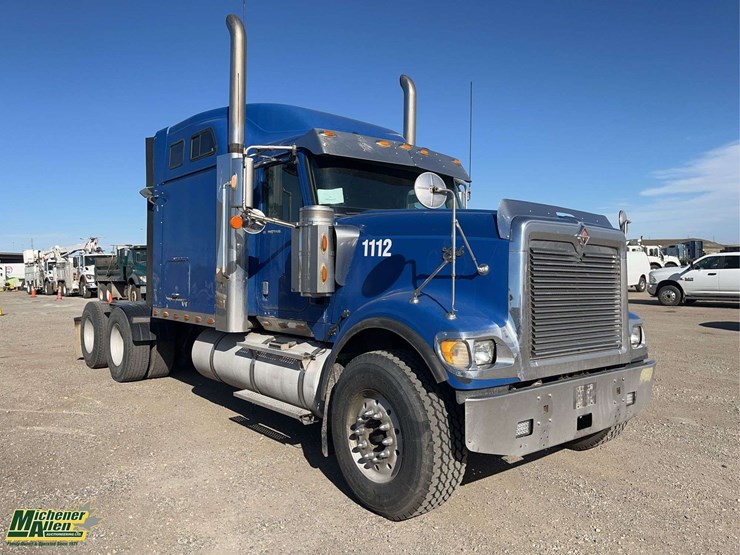 2011-international-9900i-image-2