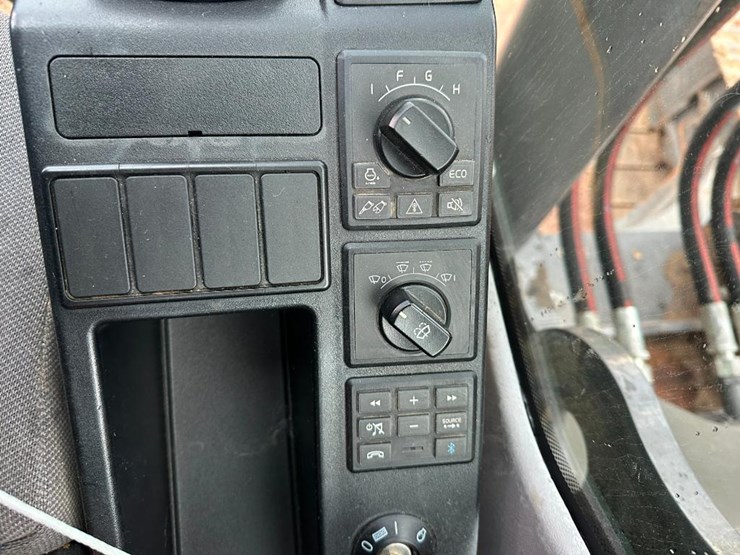 volvo-ec250e-lr-image-62