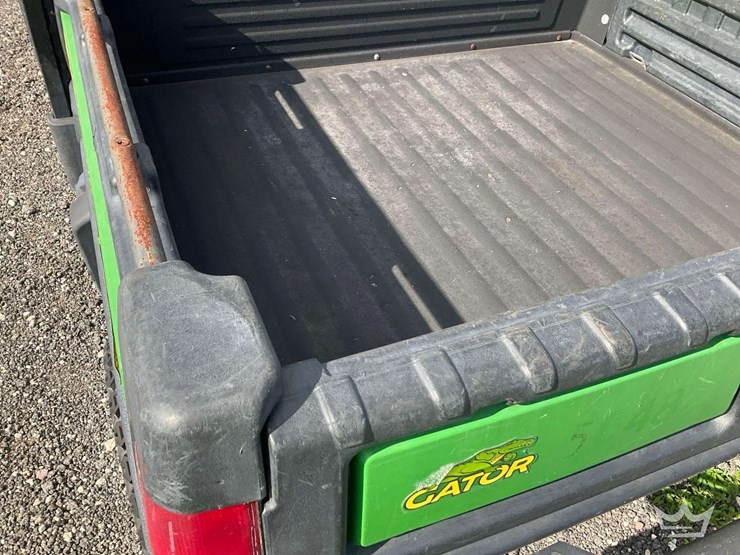 john-deere-gator-image-16