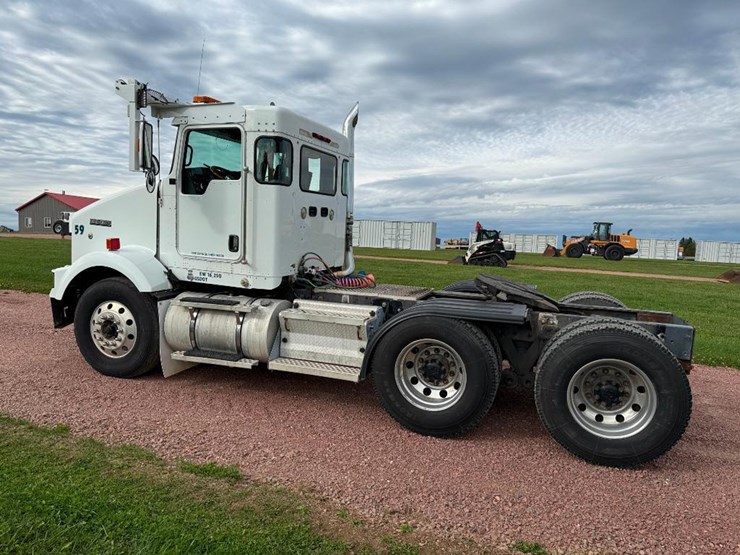 kenworth-t800-image-6