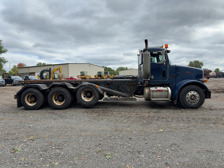 2004-peterbilt-357-image-6