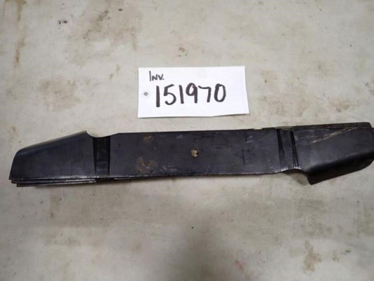 qty-of-(3)-18"-lawn-mower-blades-image-2