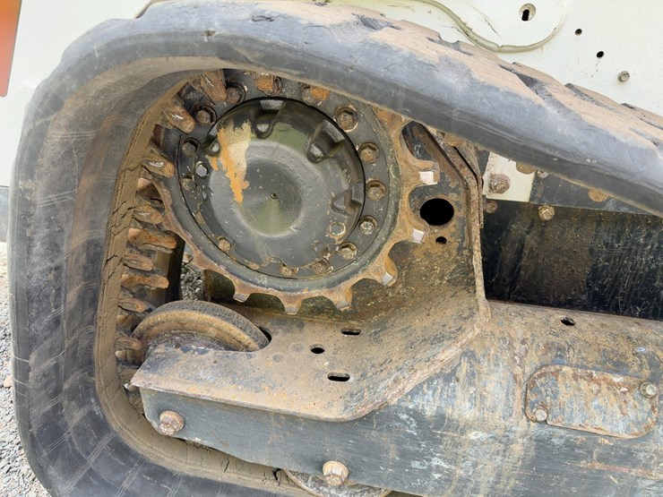 2023-bobcat-t650-image-13