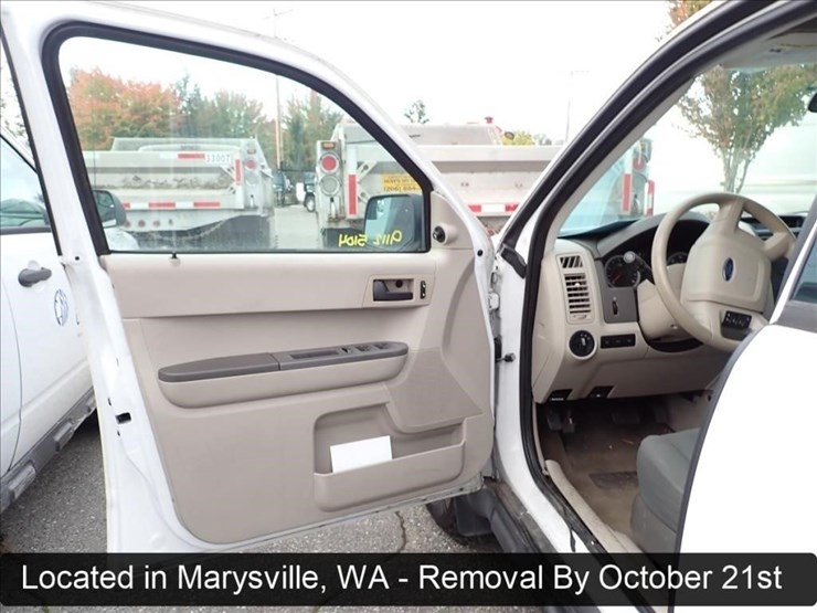 2012-ford-escape-image-11