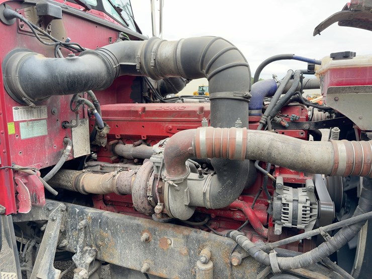 2008-peterbilt-367-image-11