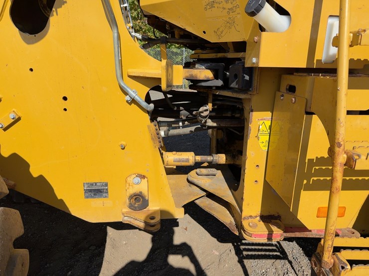 2010-caterpillar-930h-image-18