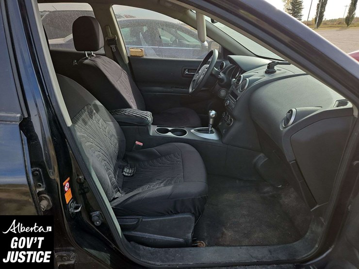 2009-nissan-rogue-s-image-13
