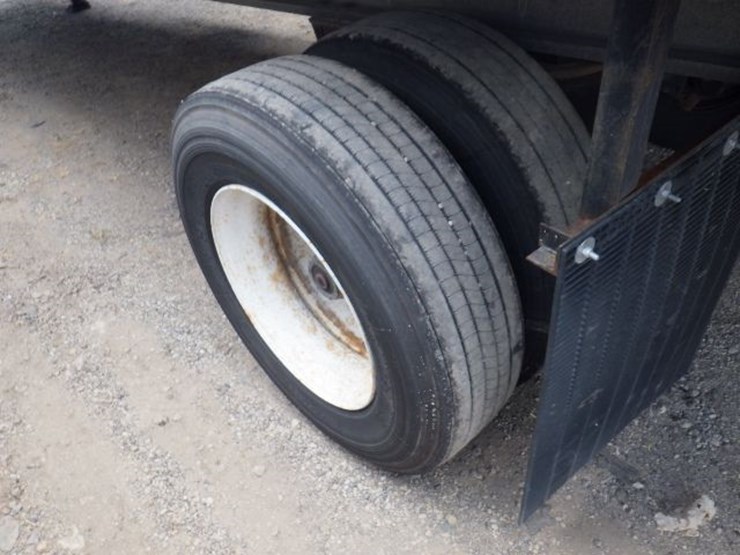 2002-benson-flatbed-image-11