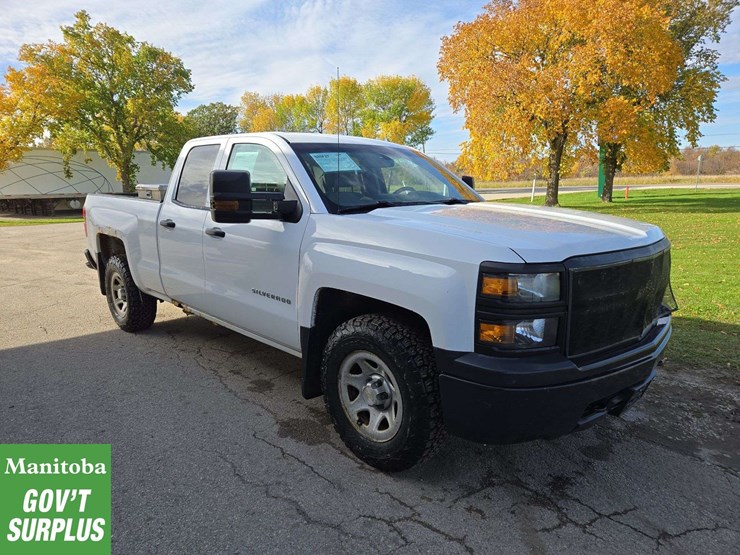 2015-chevrolet-silverado-1500-image-2