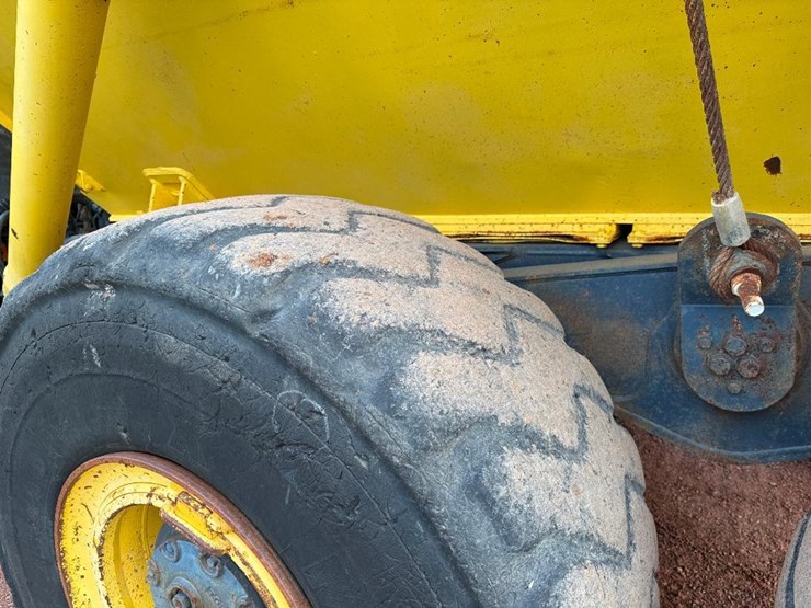 komatsu-hm350-2-image-9
