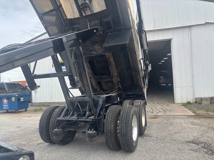 2025-axle-end-dump-image-49