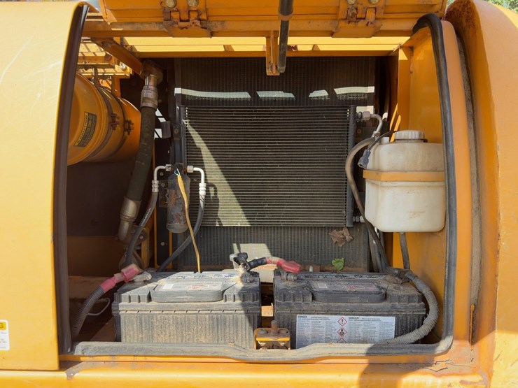 2000-hyundai-robex-160-lc-3-image-32