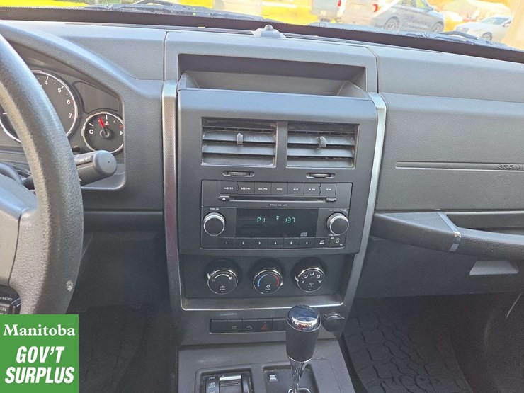 2009-jeep-liberty-image-19
