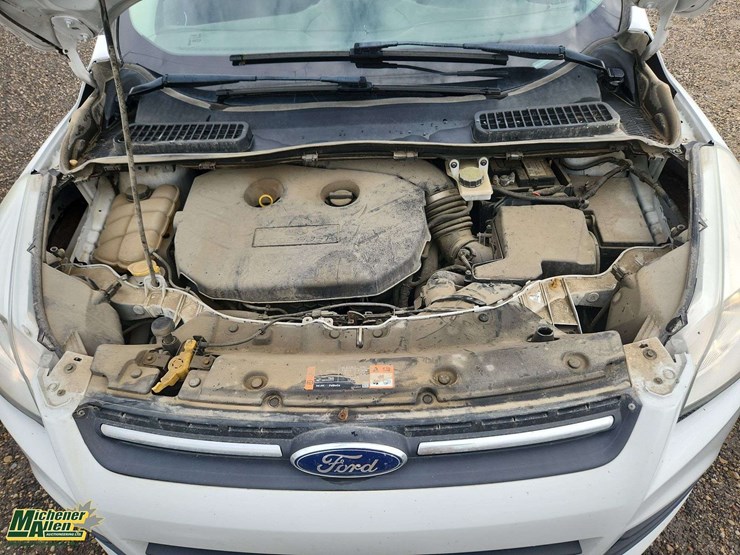 2015-ford-escape-se-image-45