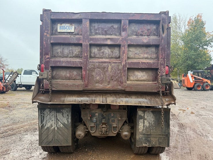 1992-ford-l9000-image-4