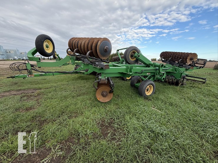 john-deere-2623vt-image-2