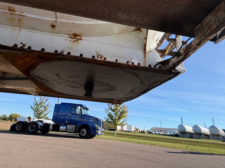 #1848-•-1997-leslie-44'-tanker-trailer-image-15