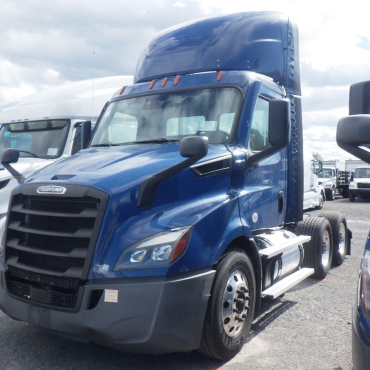 2022 FREIGHTLINER CASCADIA 116