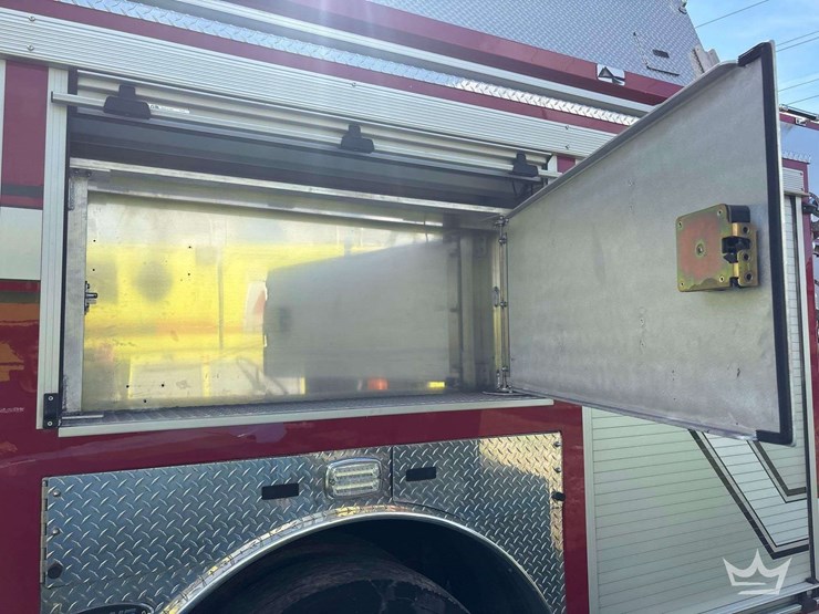 2019-e-one-pumper-image-12