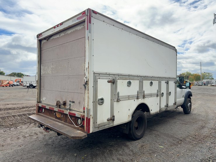 2016-ford-f550-xl-image-5