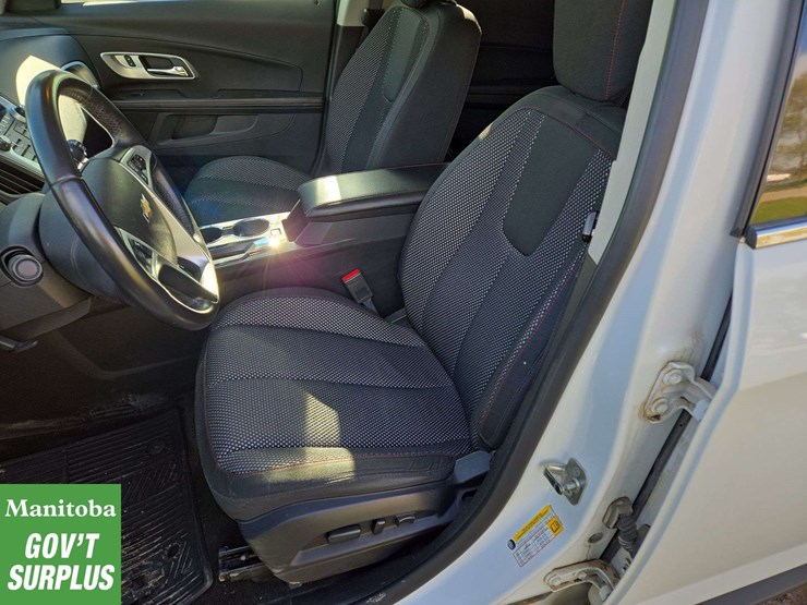 2015-chevrolet-equinox-image-13