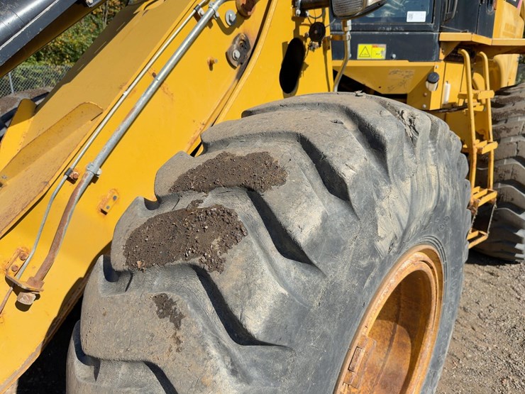 2010-caterpillar-930h-image-17
