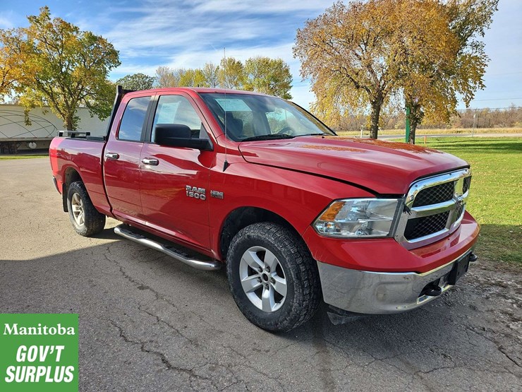 2015-dodge-1500-image-2