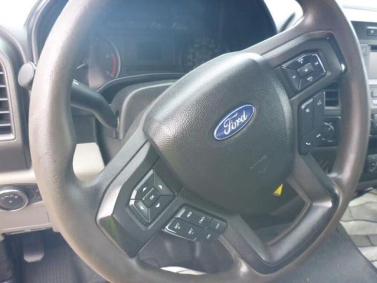2019-ford-f350-xl-image-18
