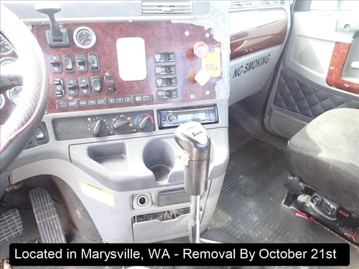 2013-freightliner-coronado-image-14