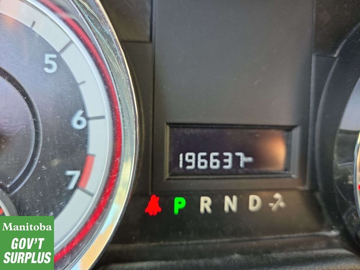 2012-dodge-grand-caravan-sxt-image-37