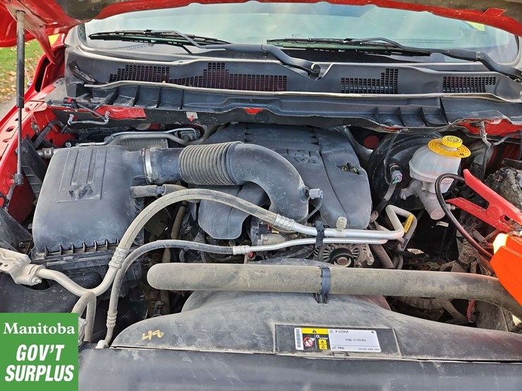 2015-dodge-1500-image-31