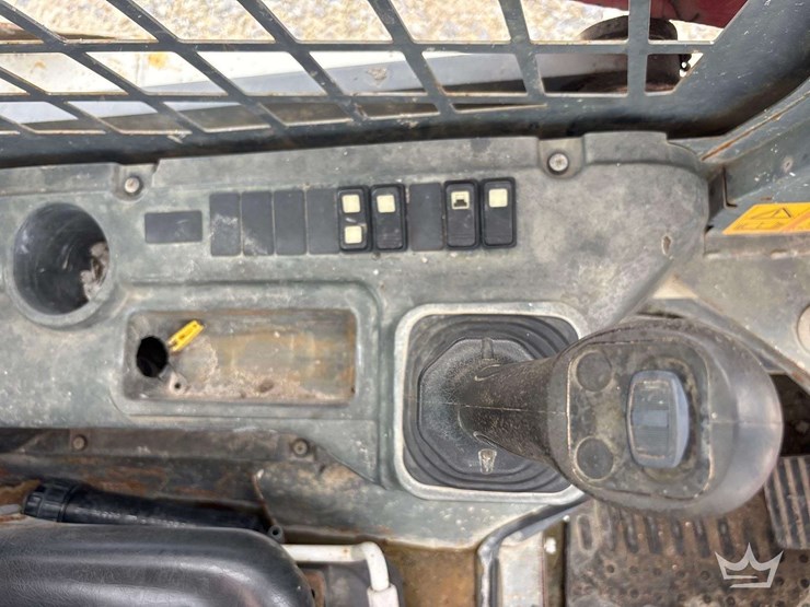 2018-takeuchi-tl10v2-image-14