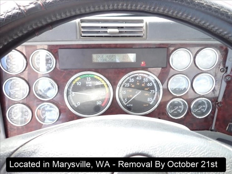 2013-freightliner-coronado-image-19