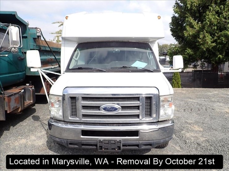 2012-ford-e350-image-14