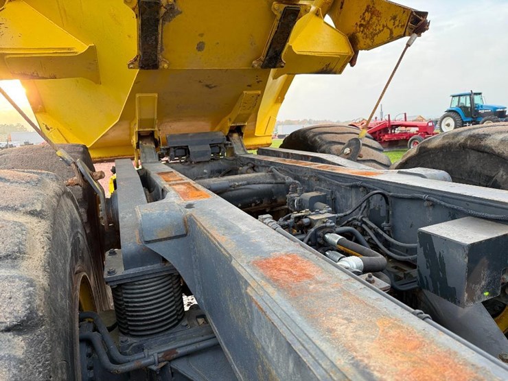 komatsu-hm350-2-image-62