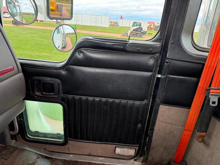 kenworth-t800-image-65