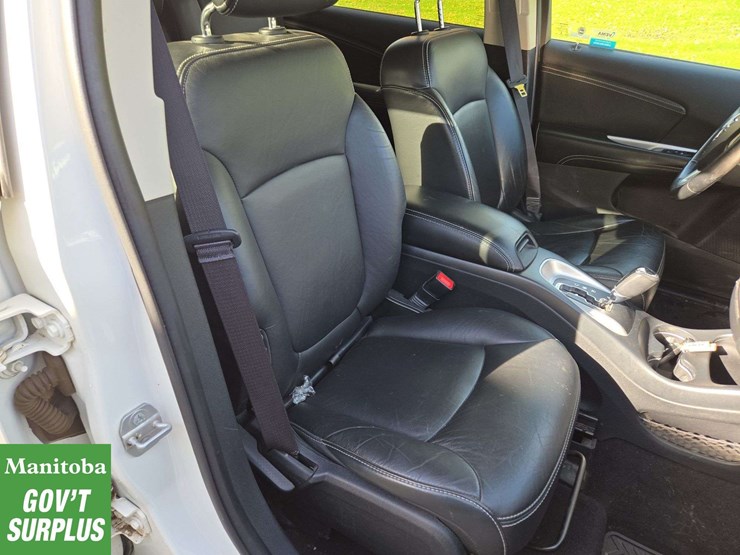 2014-dodge-journey-image-24