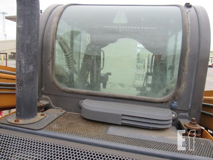 2013-case-sr200-image-14