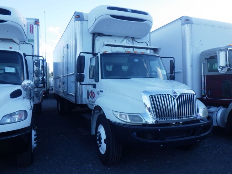 2012-international-durastar-4300-image-3